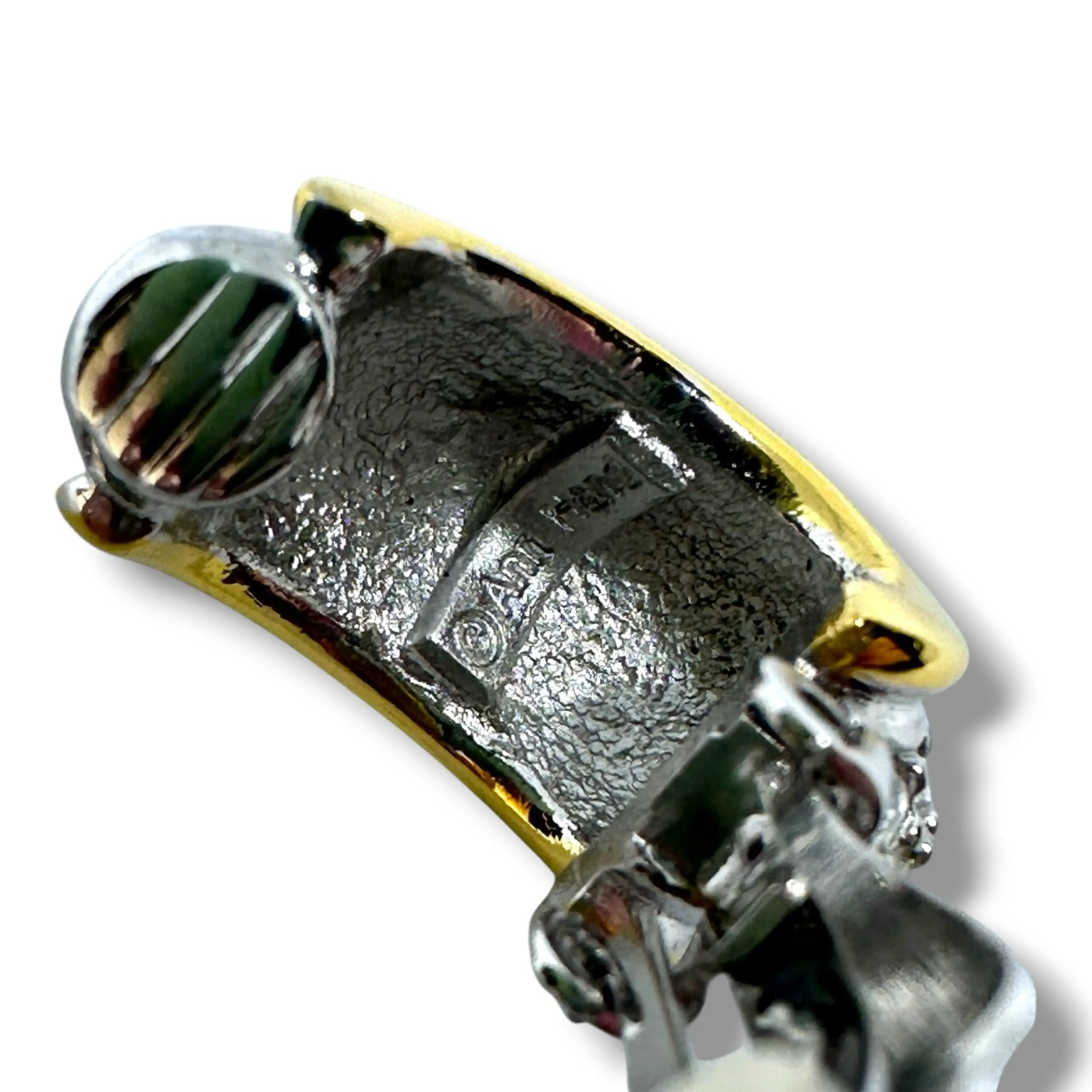 Image 4 of 5