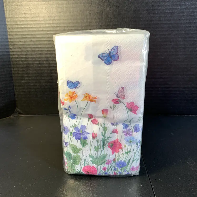 Flowers & Butterfly Napkins 100ct