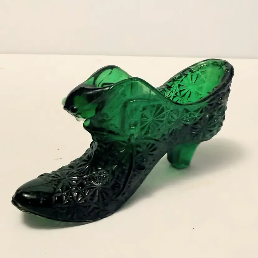 Vintage Fenton Green Glass Daisy & Buttons Shoe Slipper Boot 6 inch