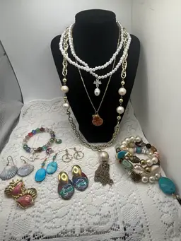 Ocean-Themed Colorful Jewelry Lot – 10-Piece Set Necklaces, Handmade Bracelet