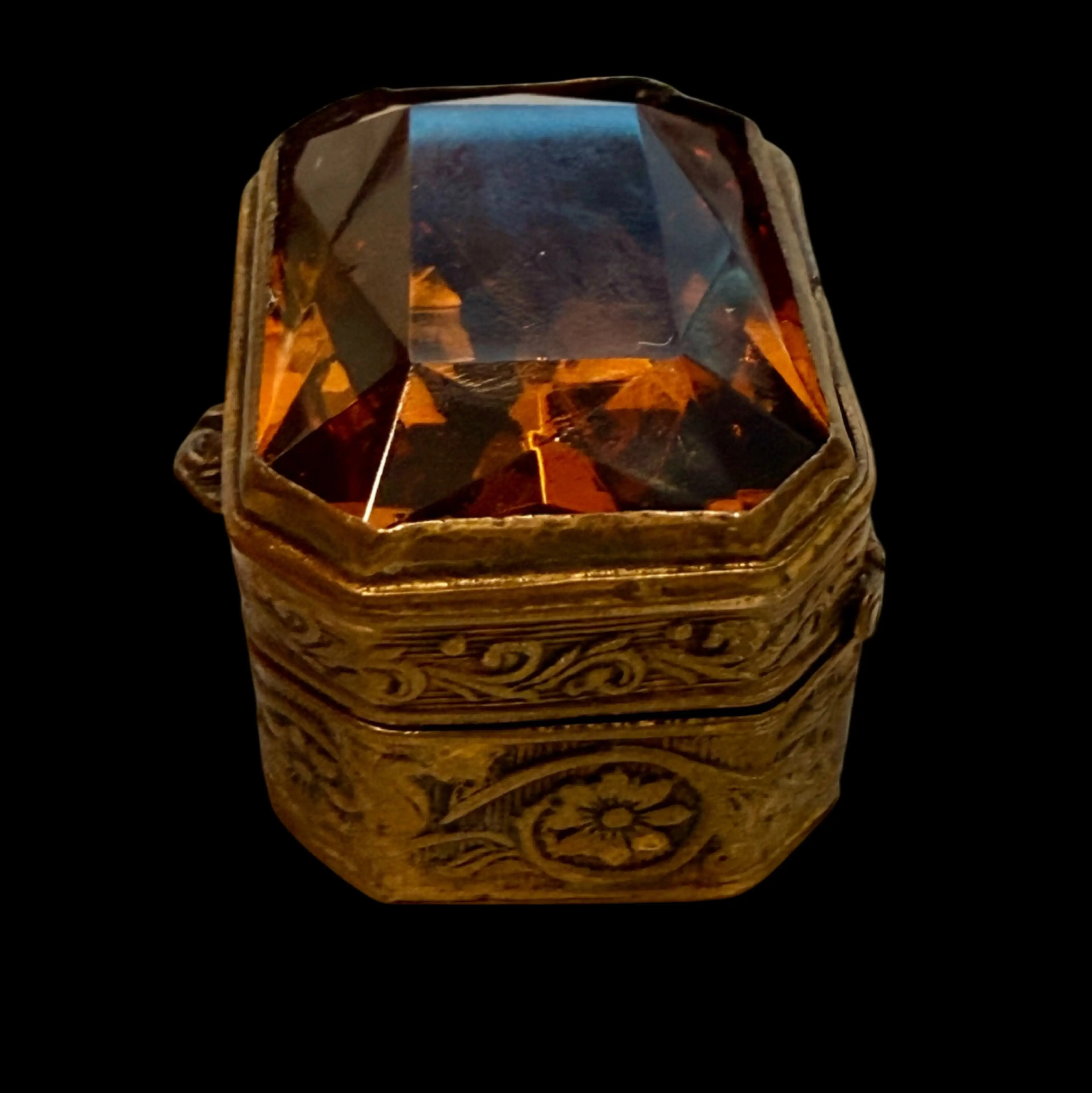 Image 4 of 9
