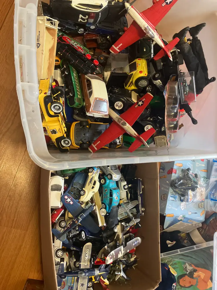 Dusty’s Diecast Dystopia Blowout!! Premium Pieces!! Planes Buses T Tops And More!!!