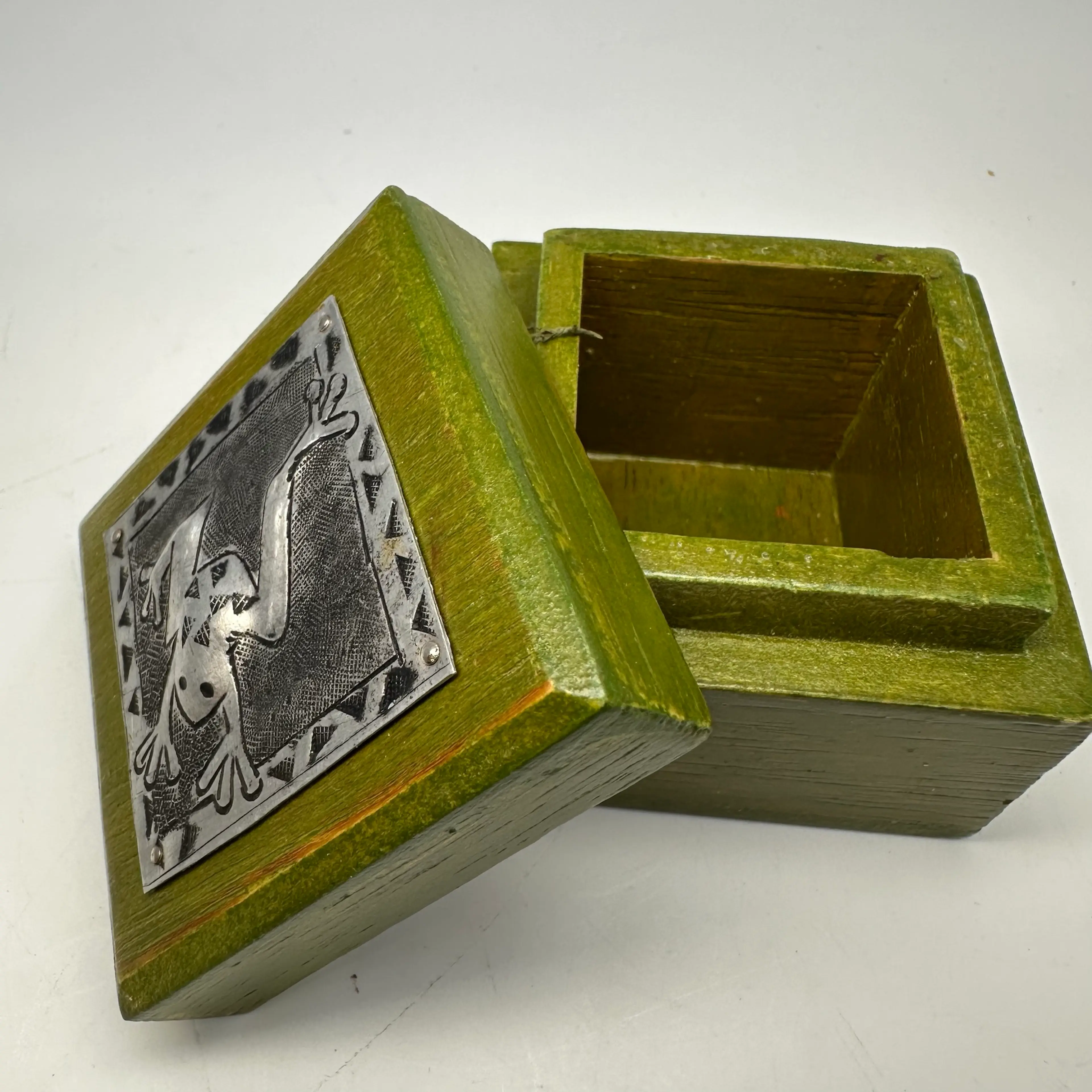 Image 3 of 4