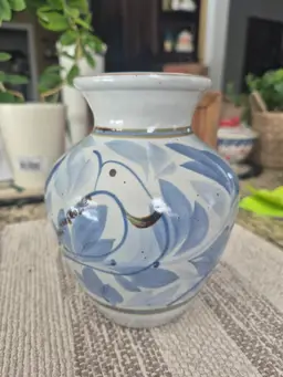 Vtg  Simon Pearce signed studio pottery