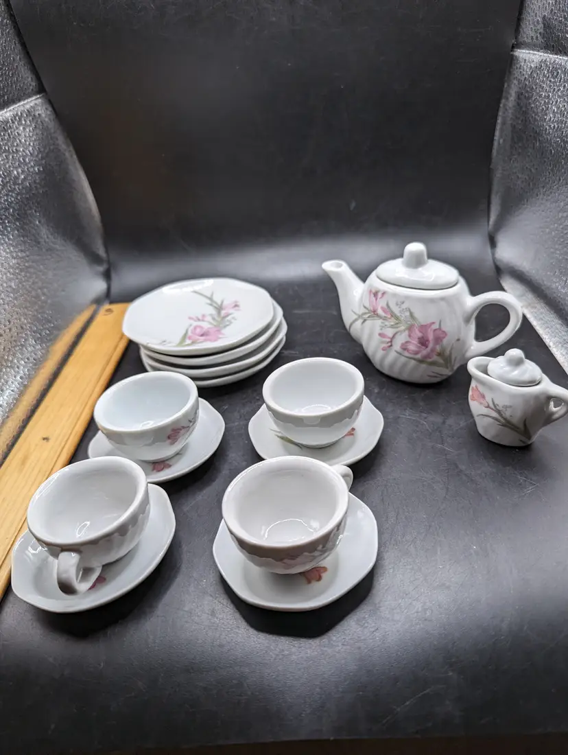 Vintage 14 Piece Porcelain Doll Miniature Tea Set Pink Flowers.