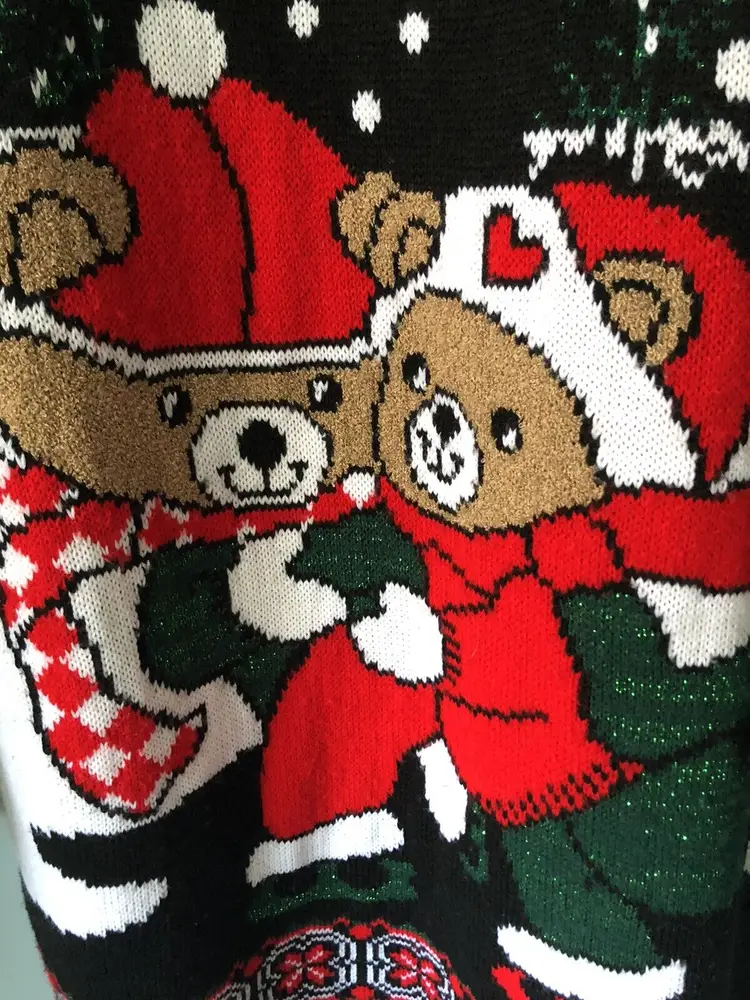 Vintage Skating Twin Bears Ugly Christmas Holiday Sweater Pullover Size Medium