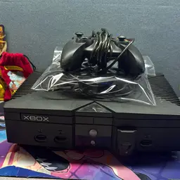 OG Xbox With Controller And Cords