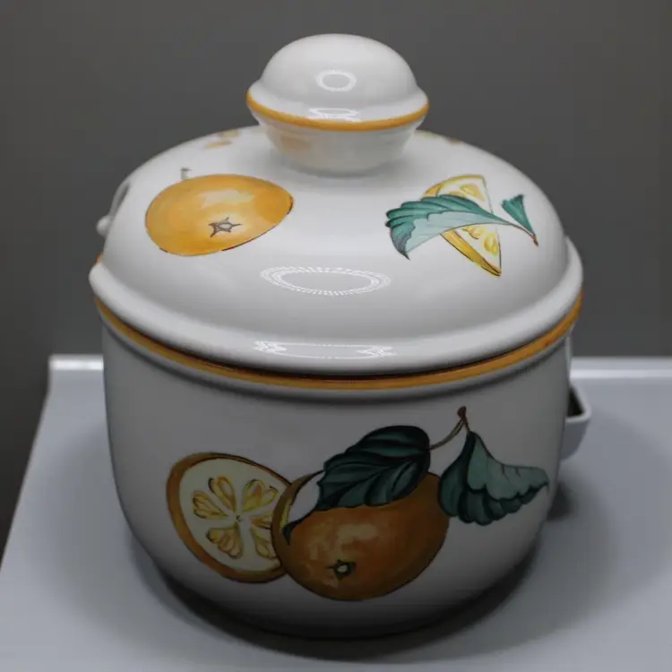 Villereoy & Boch Lemons Jam Jar 4 1/4” Tall 3 1/2” Opening