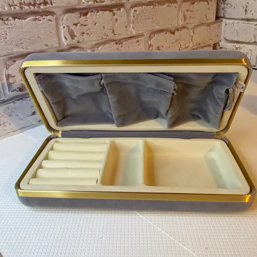 Traveling Jewelry Box