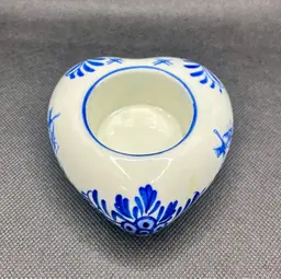 Hand painted Delft Sblauw Blue And White Heart Shaped Tea light Votive Candle Holder , Floral Windmill Designs