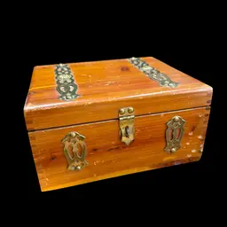 Antique MERCHANTS PA Wooden Cigar Box, Brass Hardware, Early 20th Century READ