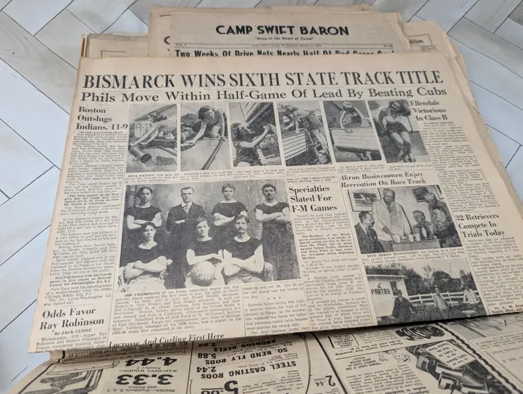 Lot of Vintage Newspapers 1940-1950s Grit, The Oakes Times, Dickey County Leader, The Fargo Forum