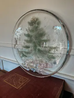 Savoir Vivre Crystal Vintage Christmas Eve Hostess Platter