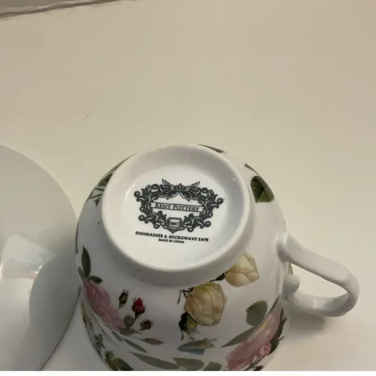 Large Floral Tea Cup