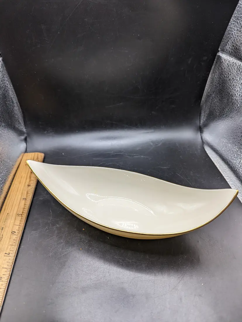 Lenox Porcelain Small Canoe Snack Candy Trinket Dish Ivory With Gold Trimming.