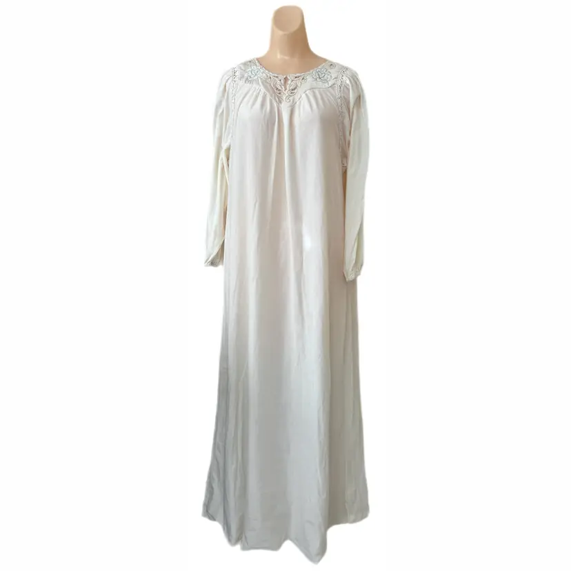 Miss Elaine Brushed Nylon Nightgown Medium Ivory Union Made USA Vintage