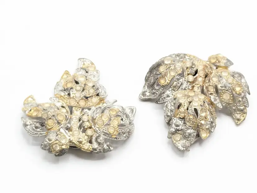 Vintage Pair Leaf Dress Fur Clips Silver Tone Rhinestones