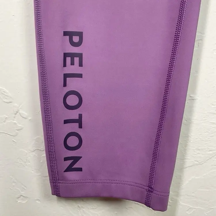 Peloton Purple Spell Out Cycling Workout Cropped Leggings Small