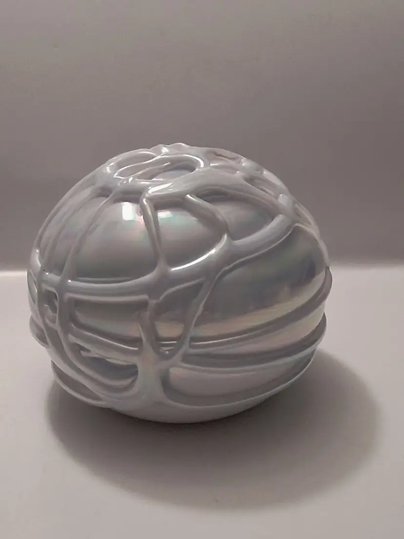 #01 Vintage Gibson Glass White Iridescent Paperweight W/Irid. White Applied 'String'