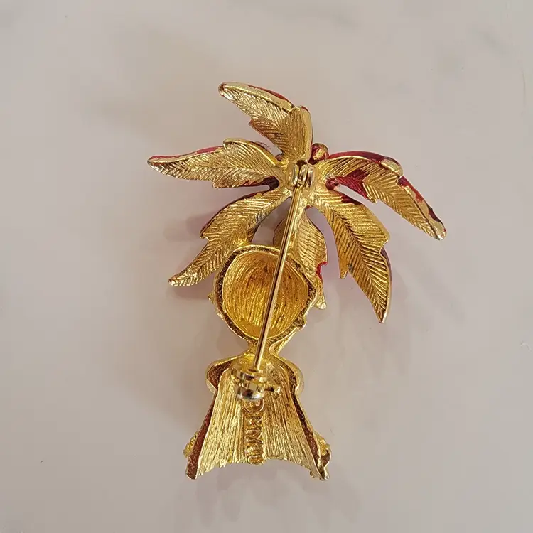 Mylu Poinsettia Brooch