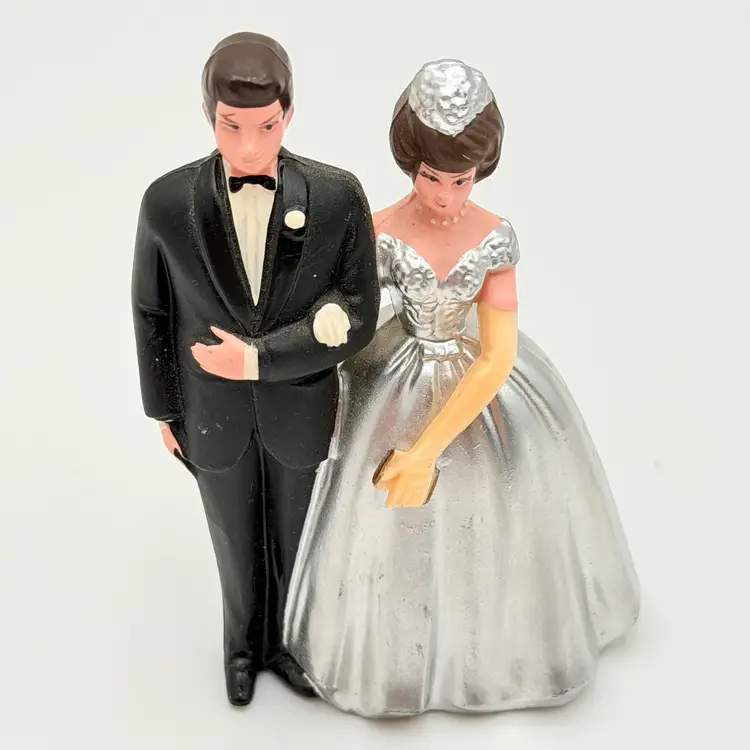 Vintage Plastic Bride In Silver And Groom In Black Cake Topper