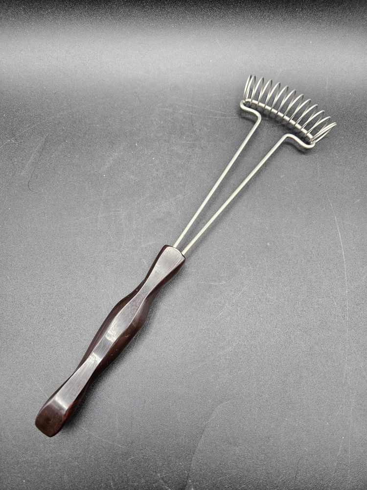 Cutco Whisk Mix Stir Stainless Coil Gravy Sauce Egg Beater Brown Swirl Handle