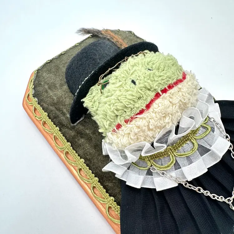 Plushie Taxidermy Wall Hanging Frog Sir James Pond Repurposed Handmade By Me 5”x 7”