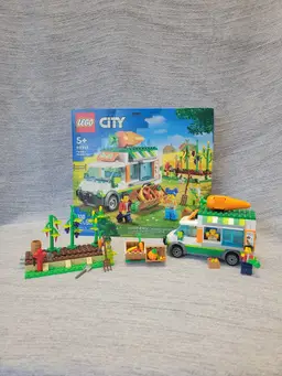 LEGO City 60345 Farmers Market Van
