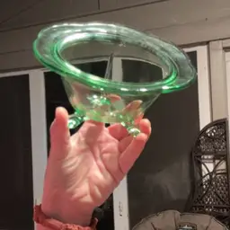 Vintage glass - green depression candy dish