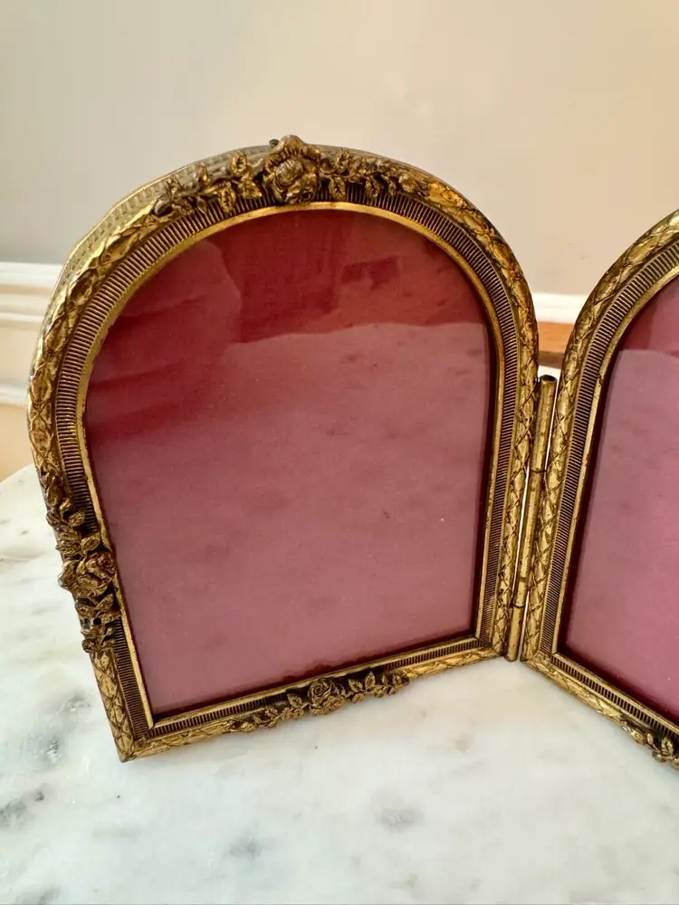 Double Arched Brass Frame