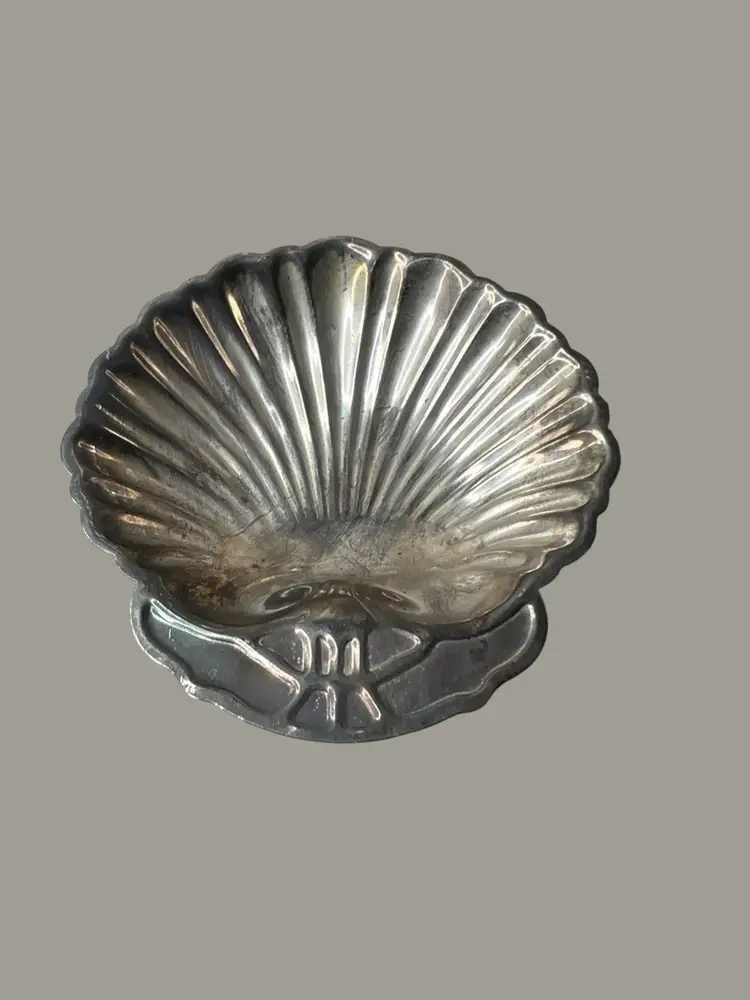 Pair Of 2 Silver plated Clam Shell Dishes 4.5" X 4.25"