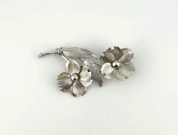 Vintage Silver Tone Coro Flower Brooch 3.25”x 2“