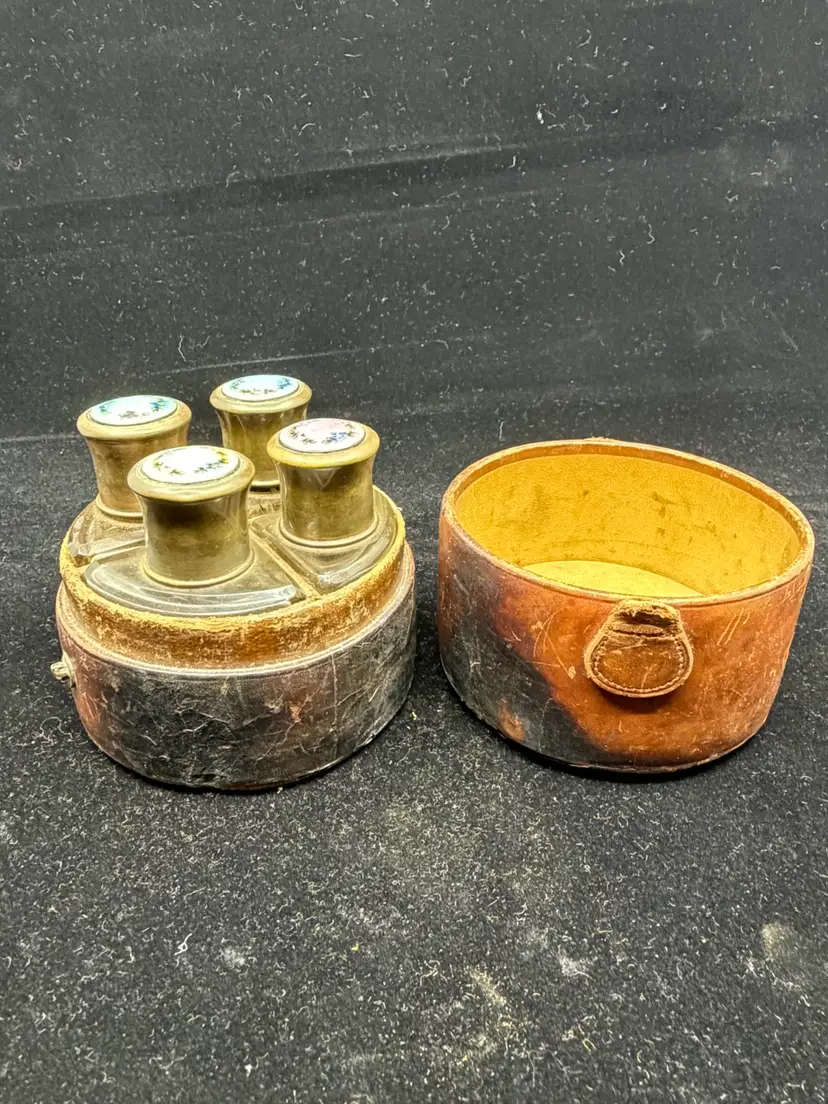 Vintage Leather Travel Perfume Bottle Case 4 Enamel Top Bottles With Stoppers