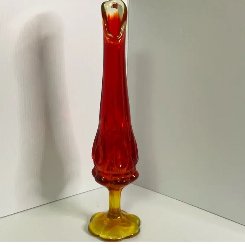 Kanawha Amberina Bullseye And Daisy Pedestal Vase