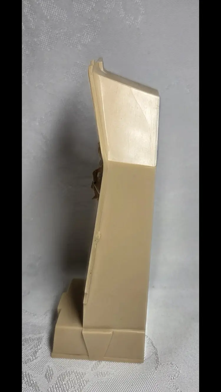 Vintage Plastic 6" Travel Shrine Virgin Mary with Holy Infant Made in Italy