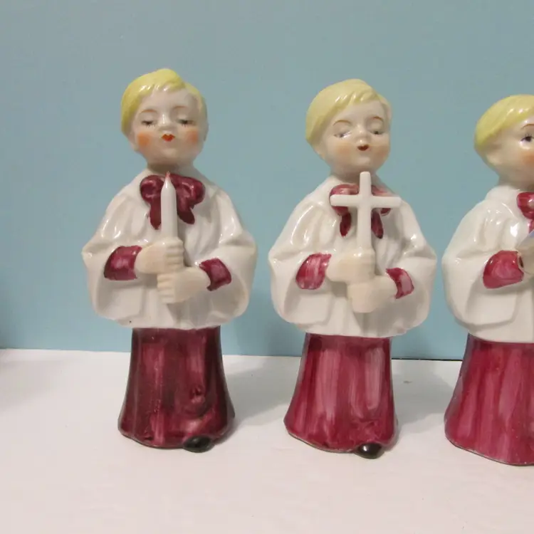 set of 4 vintage choir boys figures cross candle praying singing alter boy Christmas decor Japan