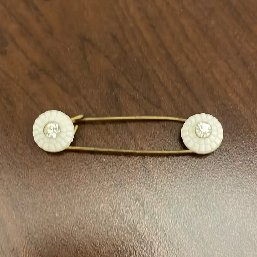 #571 VTG White Circles and Rhinestones On Each End Safety Pin Style Brooch
