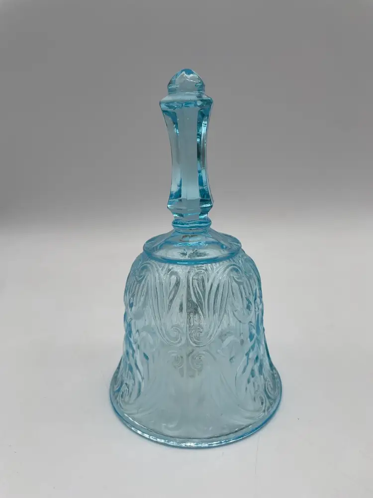 Vintage L.E. Smith Blue Daisy & Button Glass Bell
