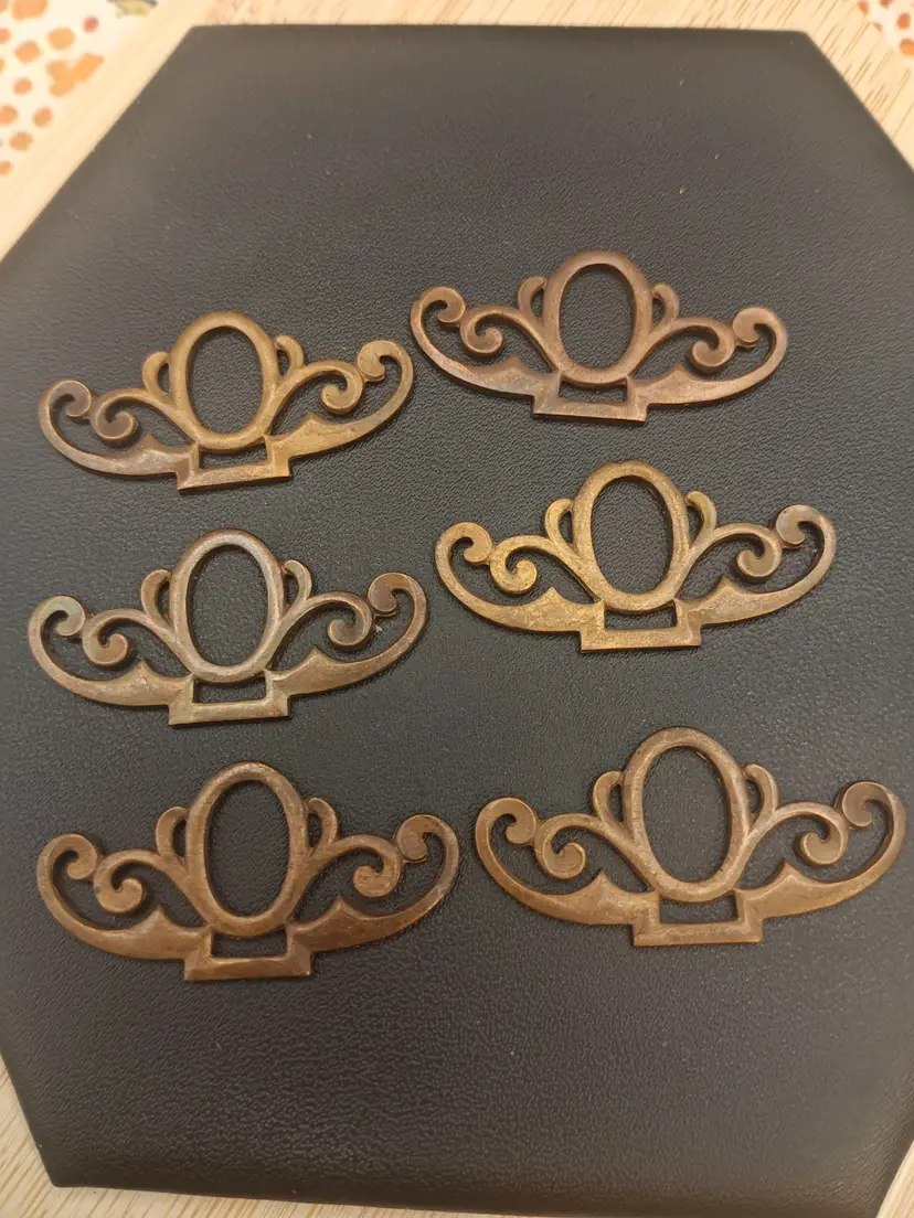 6 Count Vintage Brass Cameo Design Stampings.