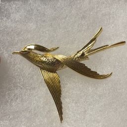 Trifari Bird Brooch