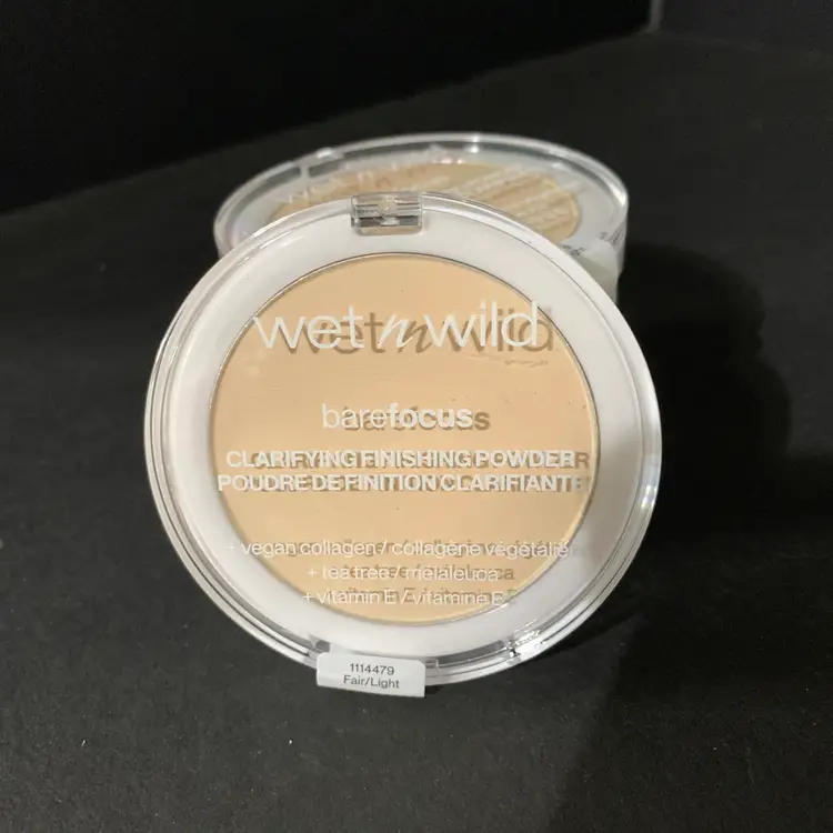 2-Wet n Wild Finishing Powder