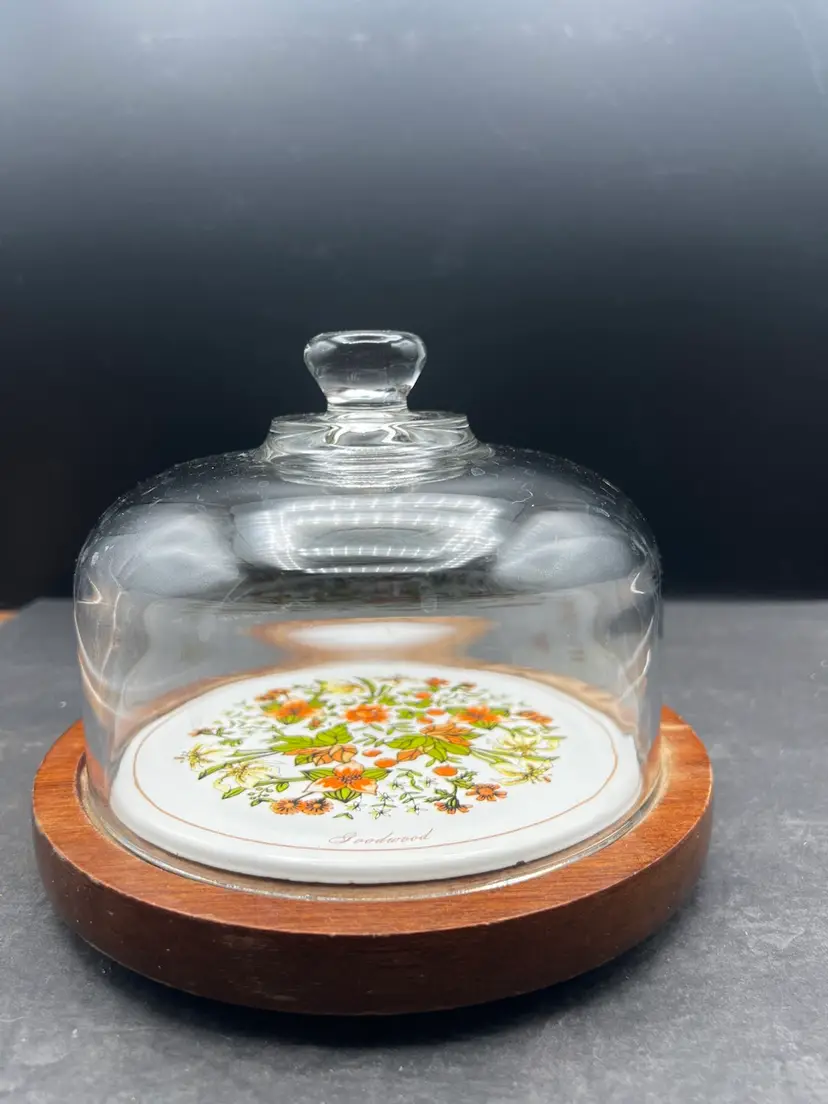 #489B Vintage Goodwood Cheese Board With Dome. Small With Floral Ceramic Cutting Surface