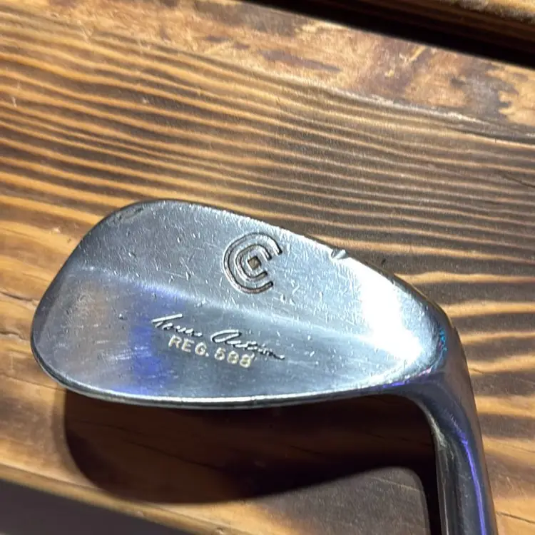 Cleveland Tour Action 56 Degree Sand Wedge.