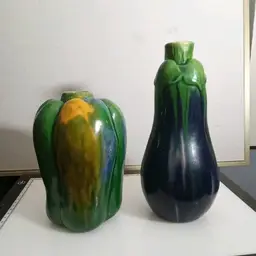 Vintage majolica vase set
