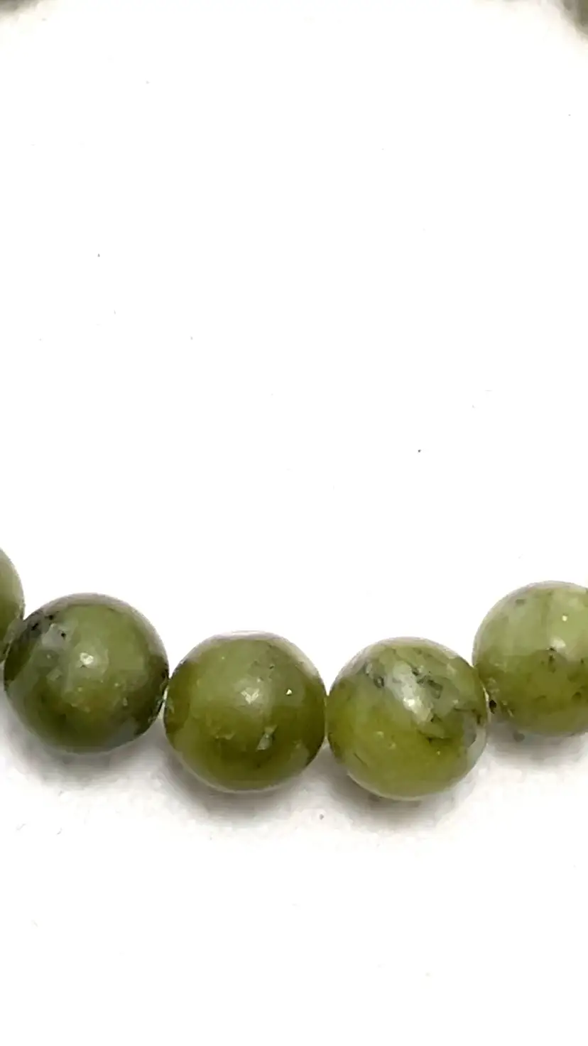 Jade 8mm Green Beads.  7” Stretch Bracelet Jewelry
