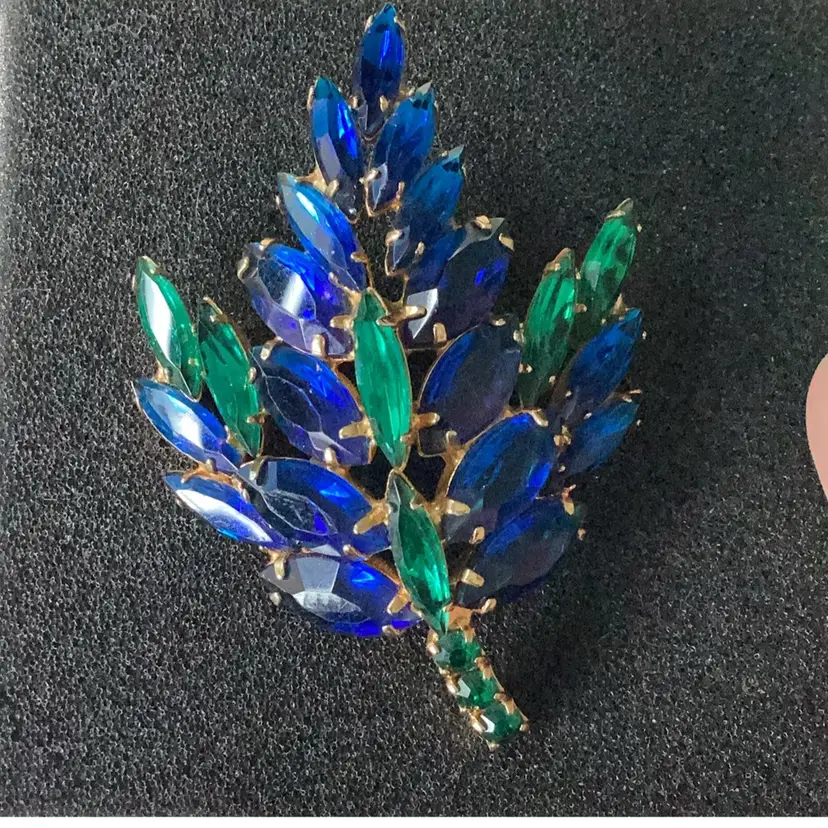 Vintage Gold Tone Pronged Royal Blue And Emerald Green Rhinestones 2.5”