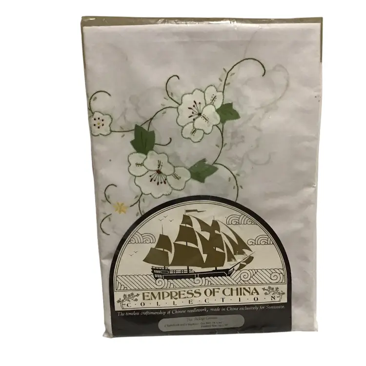 Vtg Empress China Lotus Garden 48”x48” Tablecloth & Napkins Embroidered Cottage