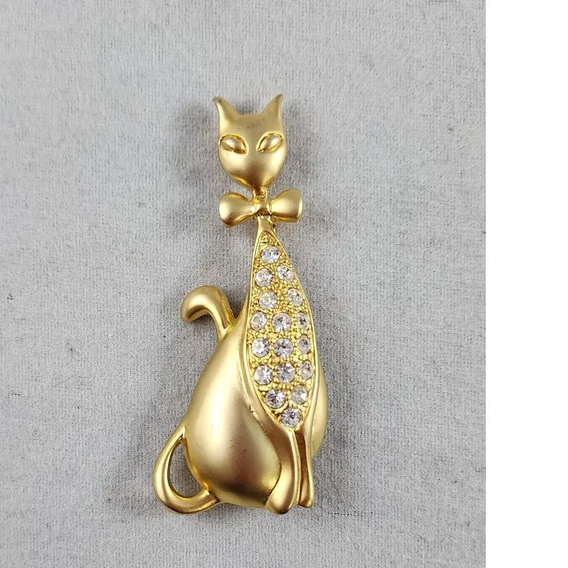 Sitting Cat Matte Gold Tone with Rhinestones Pin or Broach