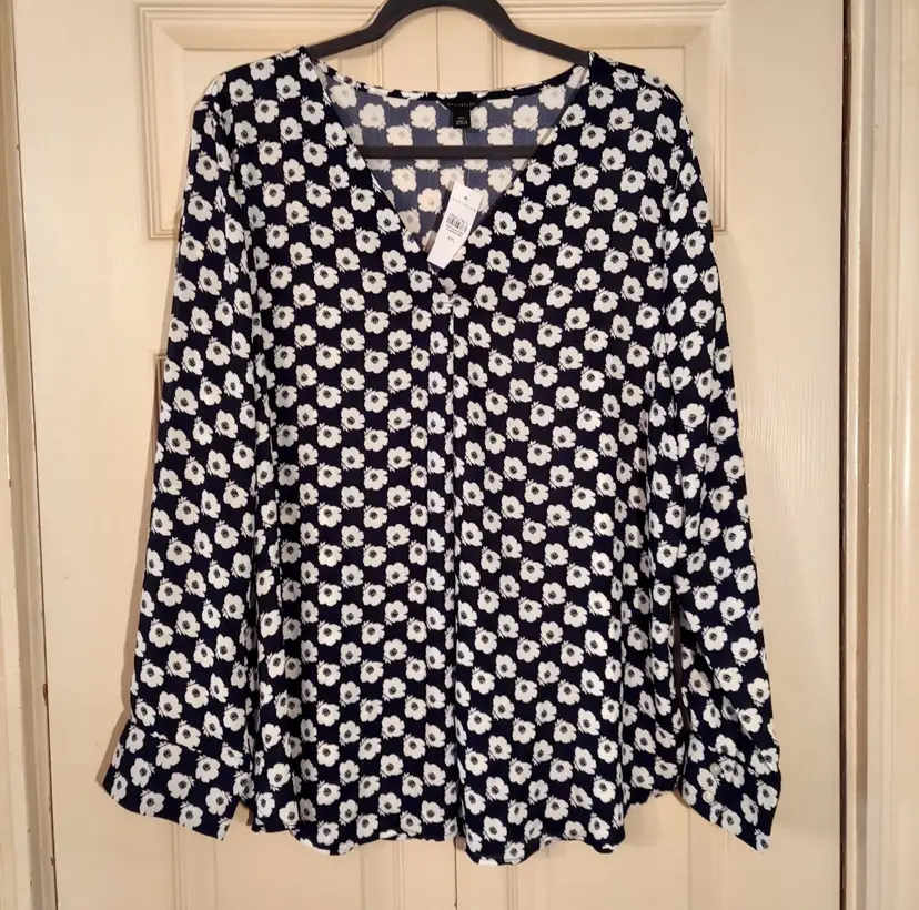 Ann Taylor size XXL Floral Print Long Sleeve Blouse NWT