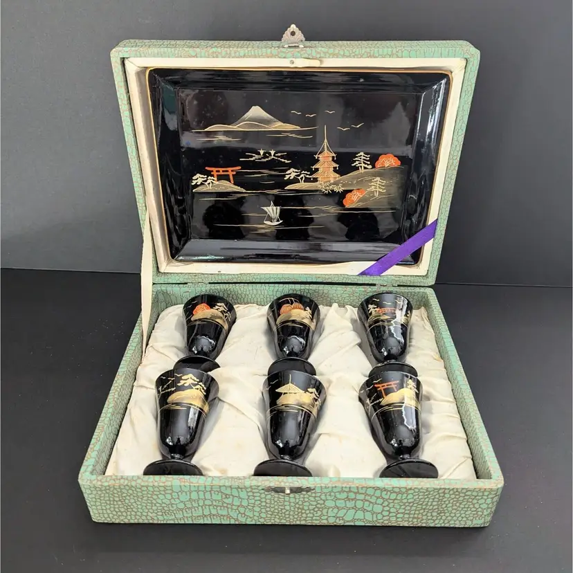 Vtg Hand Painted Japan Lacquerware Sake Set Tray 6 Cups in Orig Box Mt. Fuji